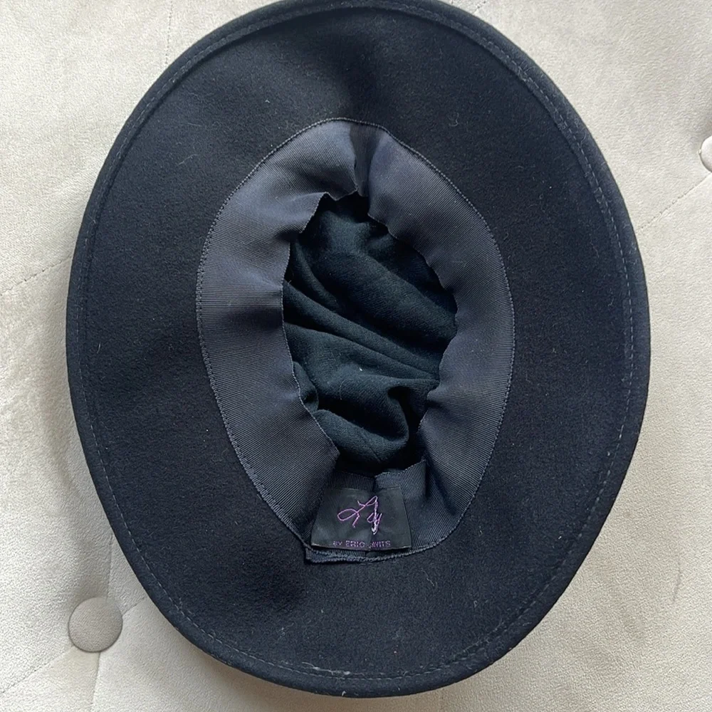 Eric Javits “Lily” velvet and wool hat - Picture 3 of 8